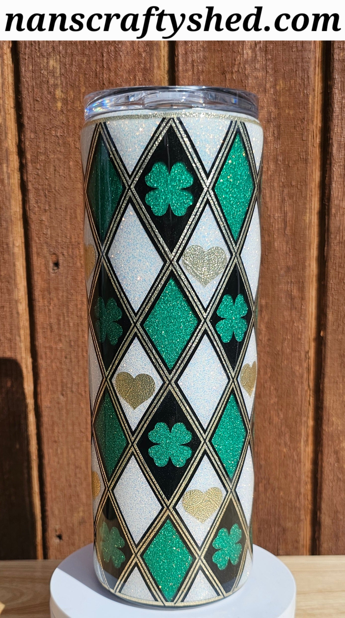 White, green and Black Argyle 20-ounce tumbler