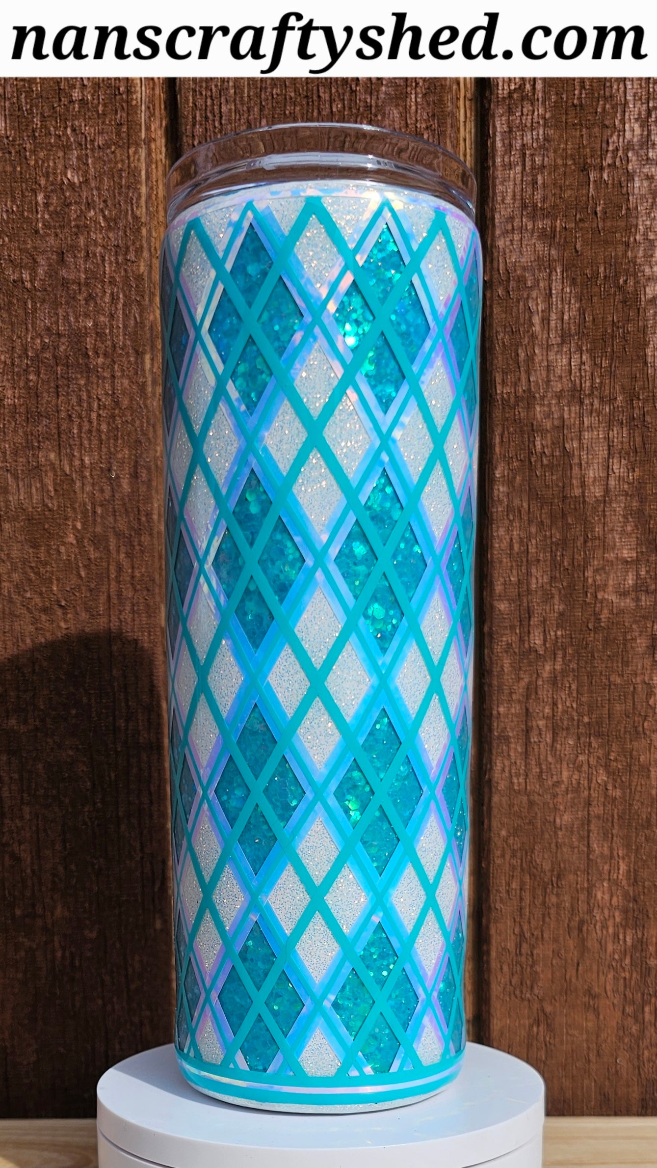 Teal and white Argyle 20-ounce