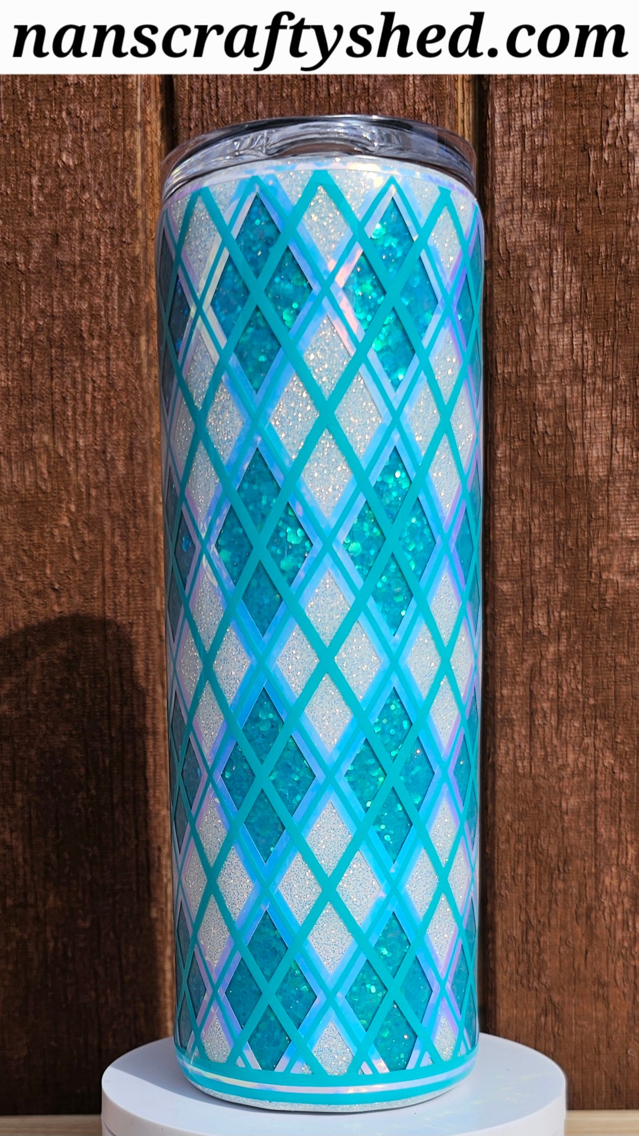 Teal and white Argyle 20-ounce