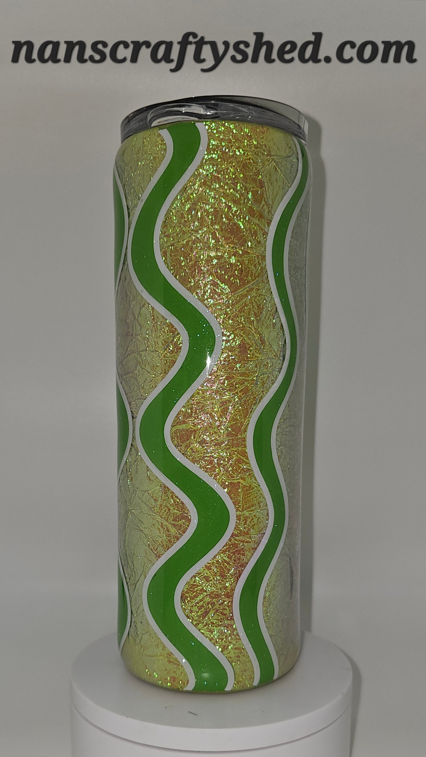 Green iridescent 20-ounce tumbler