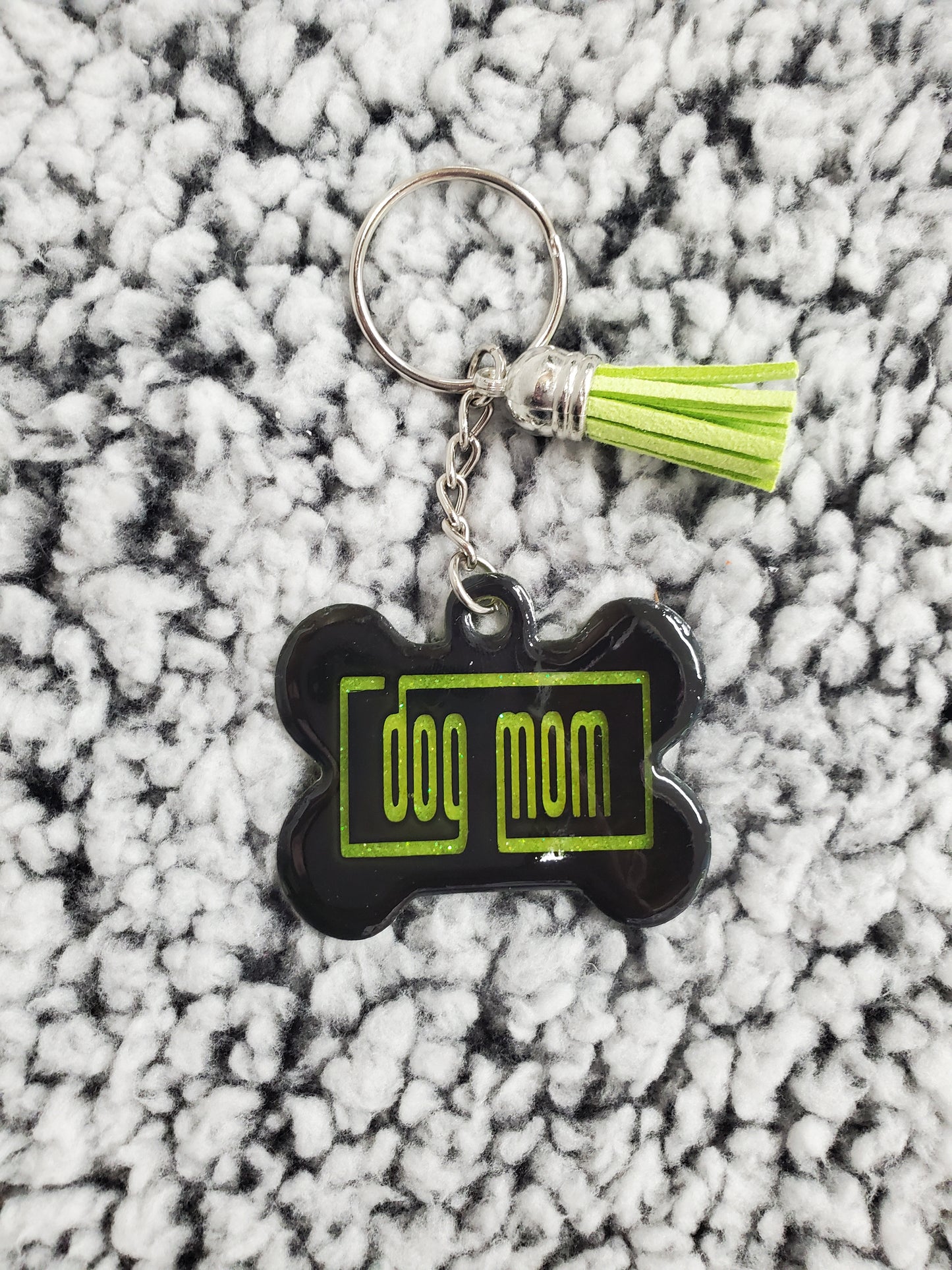 Keychain - Black and Green - Dog Mom