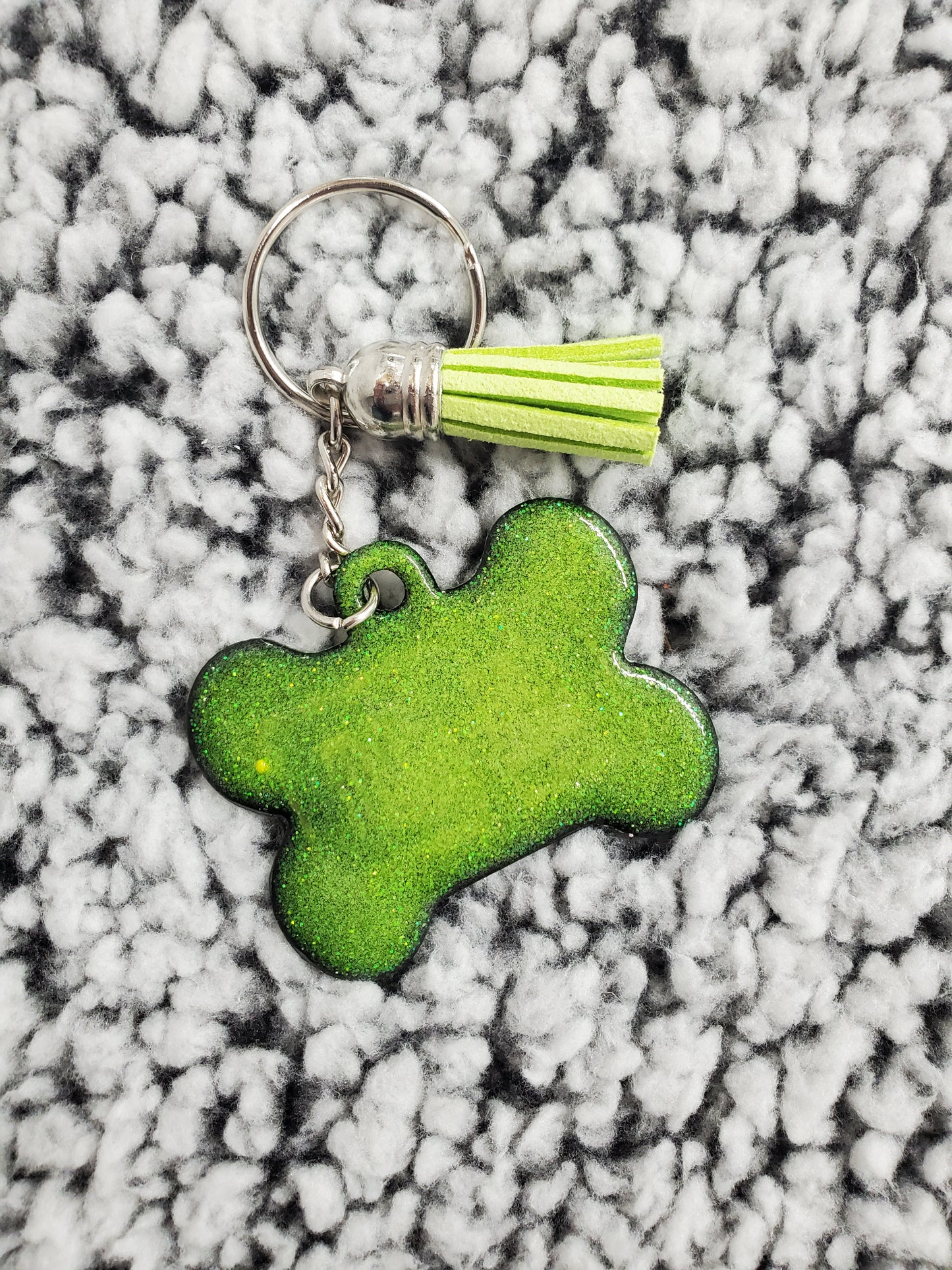 Keychain - Black and Green - Dog Mom